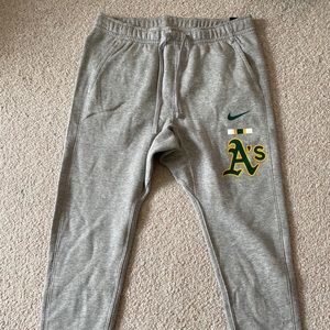 NWT Nike Oakland Athleitcs Grey/White Sweatpants